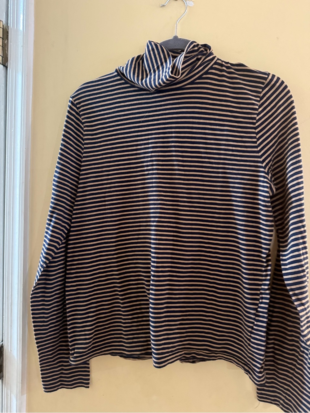 J Crew Black/Tan Striped Tissue Turtleneck Long Sleeve Top, Large - Picture 5 of 6